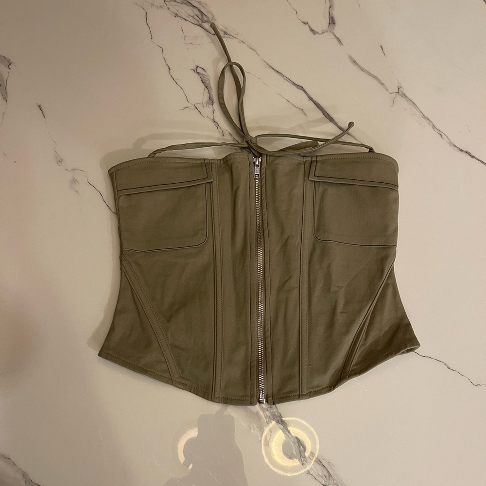 Outcast Serene Top (Size M)